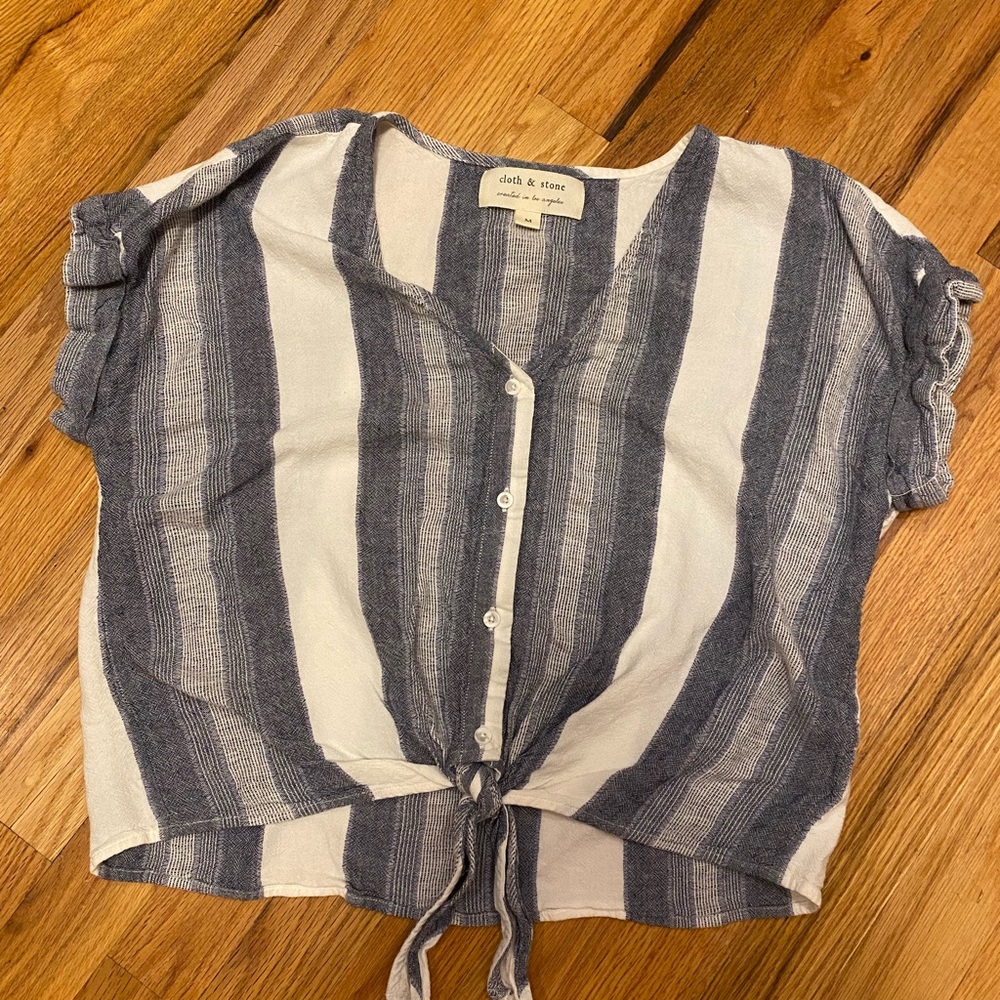 Anthropology Cloth & Stone Lightweight Short Sleeve tie Front Shirt Wome…